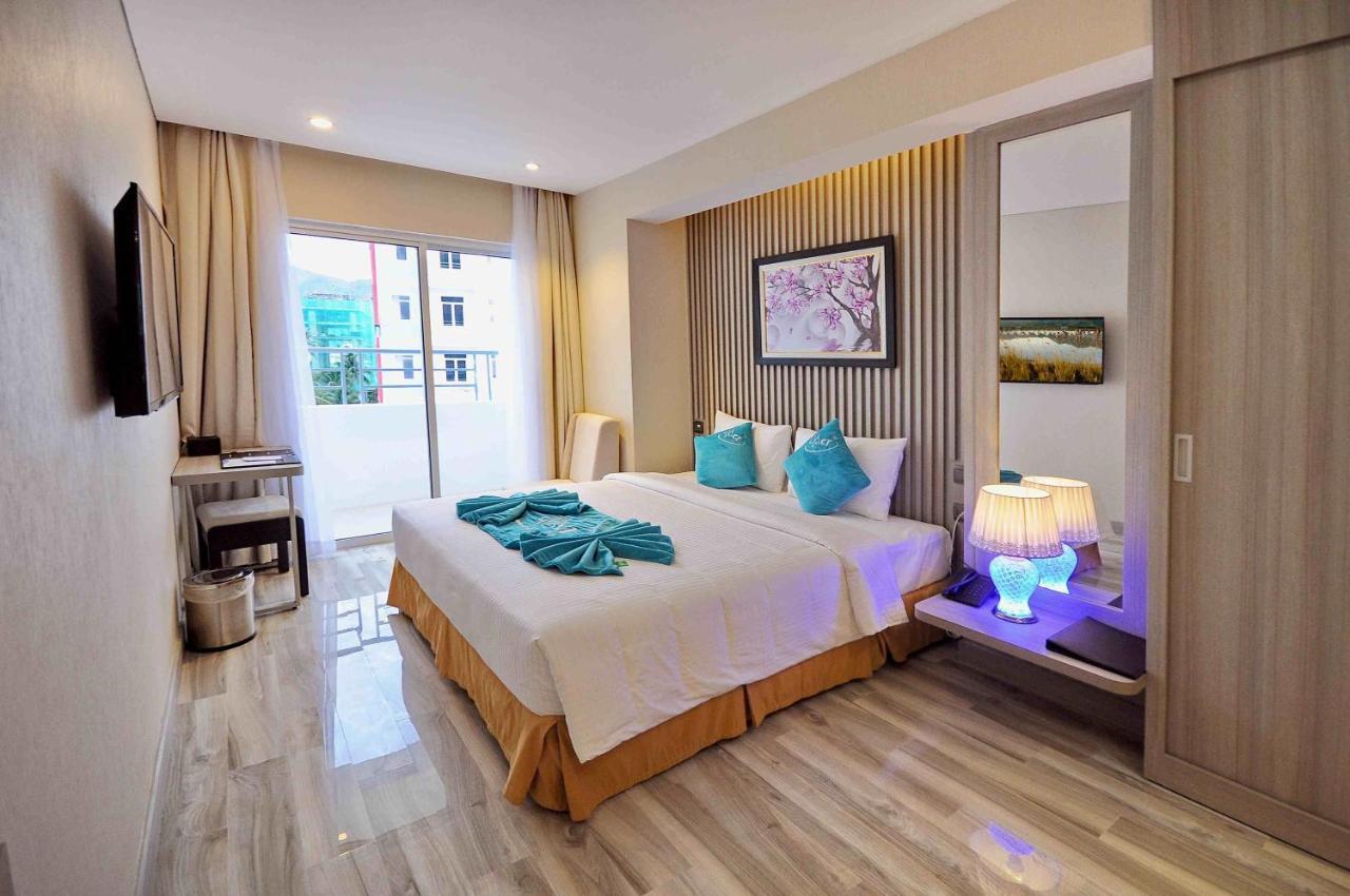 Hotel The Mcr Luxury Nha Trang Exterior foto