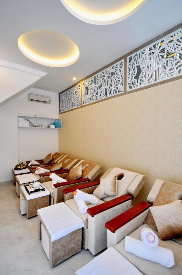 Hotel The Mcr Luxury Nha Trang Exterior foto
