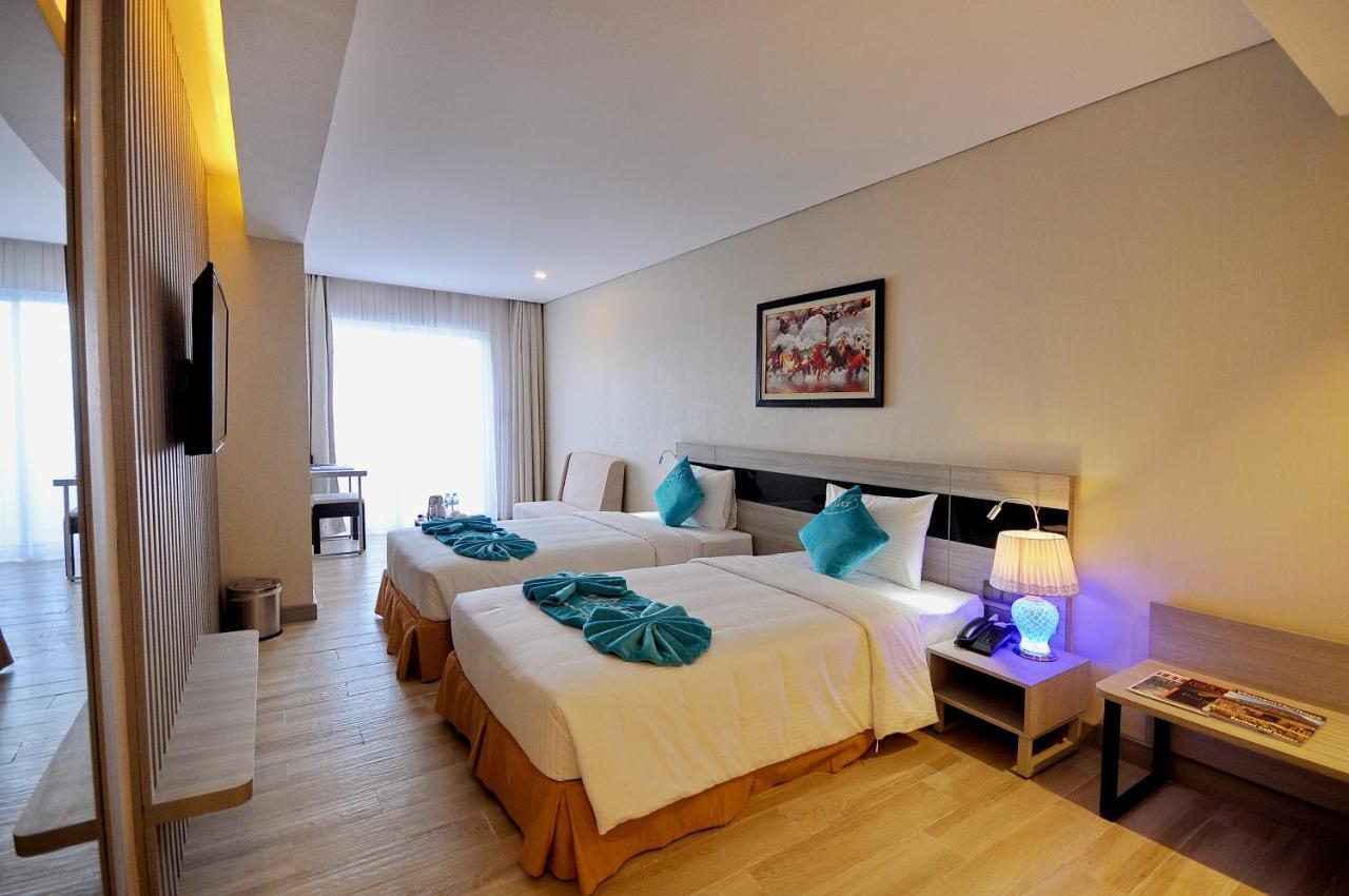 Hotel The Mcr Luxury Nha Trang Exterior foto