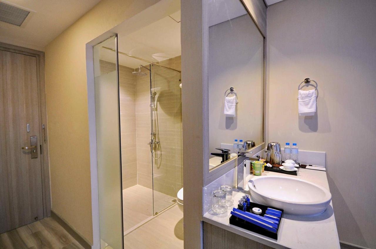 Hotel The Mcr Luxury Nha Trang Exterior foto